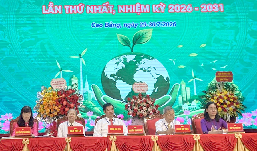 &Ocirc;ng[-]Nguyễn[-]Sinh[-]Cung[-]được[-]bầu[-]giữ[-]chức[-]Chủ[-]tịch[-]Hội[-]Bảo[-]vệ[-]M&ocirc;i[-]trường[-]v&agrave;[-]L&agrave;m[-]vườn[-]tỉnh[-]Cao[-]Bằng[-]kh&oacute;a[-]I